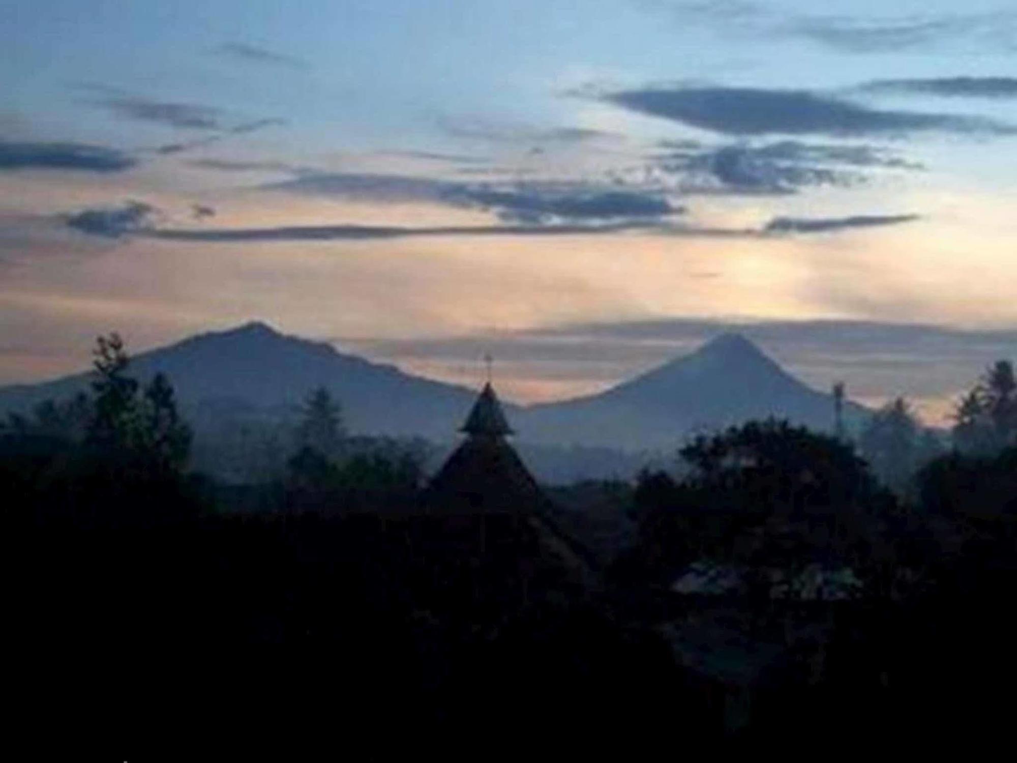 Sarasvati Borobudur Магеланг Экстерьер фото